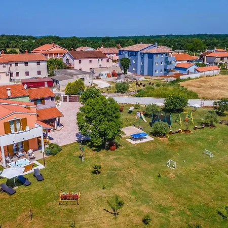 Amazing In With Wifi Apartman