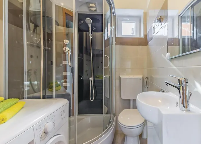 Apartman Amazing In With Wifi Pula