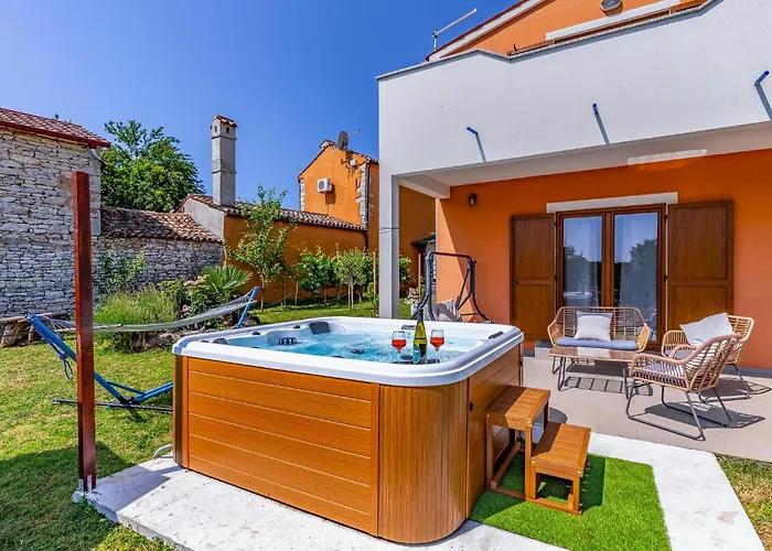 Apartman Amazing In With Wifi Pula