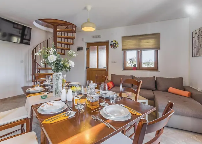 Amazing In With Wifi Pula